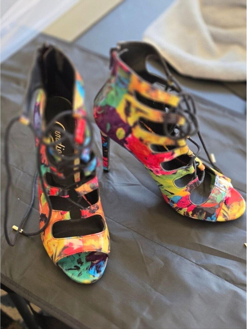 #0173 Candie's Multicolored Floral Lace-Up Stiletto Heels Open Toe Pumps